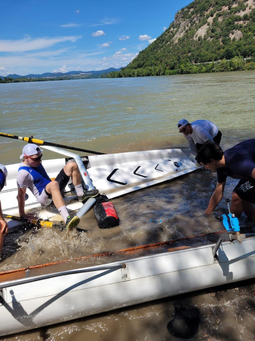 Aussteigen bei hohem Wellengang